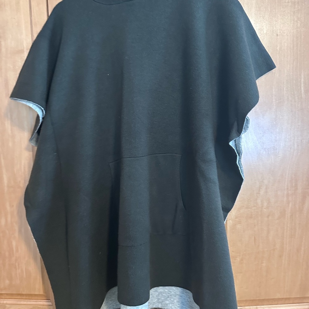 Lululemon Olive Green and Gray knit Poncho